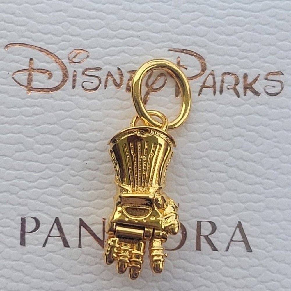Pandora Marvel Avengers Gauntlet Dangle Charm - Picture 2 of 2